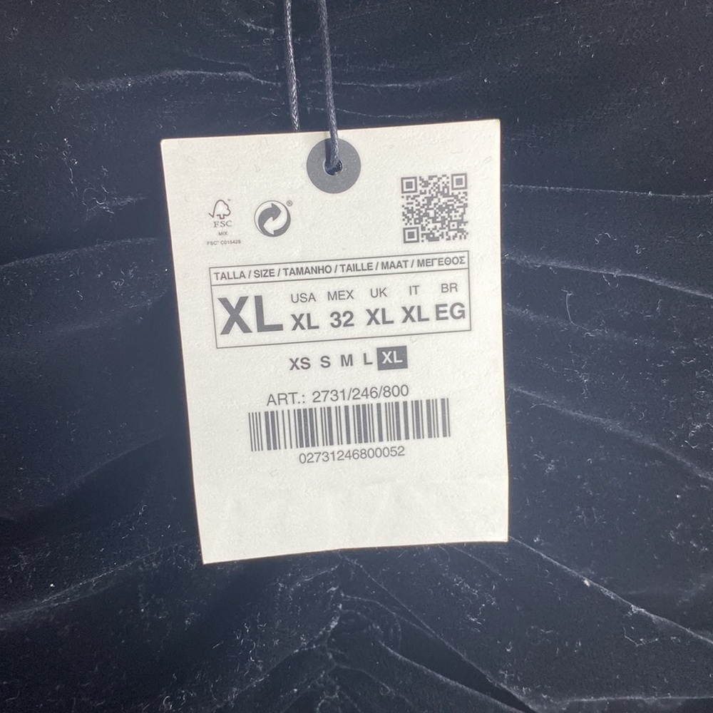 ZARA Black Velvet Rauch Button Top XL - Picture 8 of 9